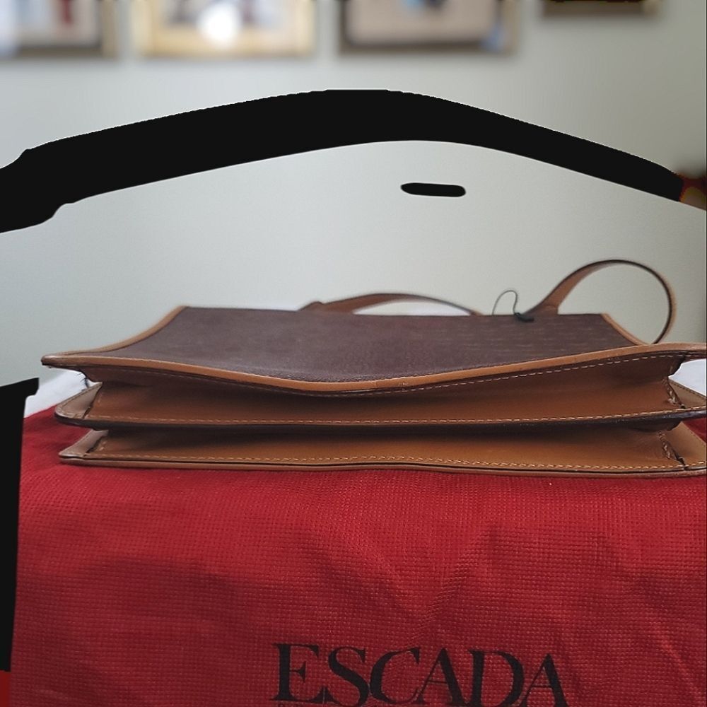 ESCADA  - Picture 6 of 10